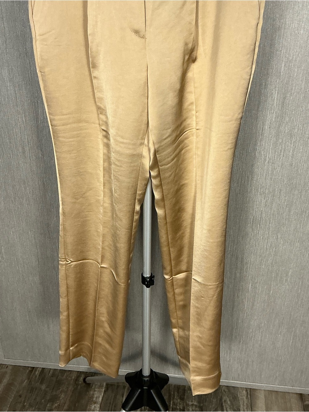 White House Black Market Golden Cream Satin Straight-Leg Pants Size 4 - Picture 15 of 16